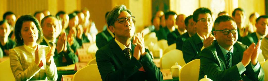 名字有黑暗的游戲_有沒有什么關(guān)于黑色的游戲名_游戲五黑名字