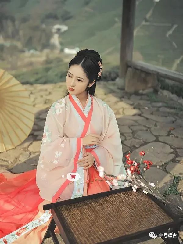 古風(fēng)游戲名字簡單干凈_古風(fēng)名字游戲_古風(fēng)六字游戲名