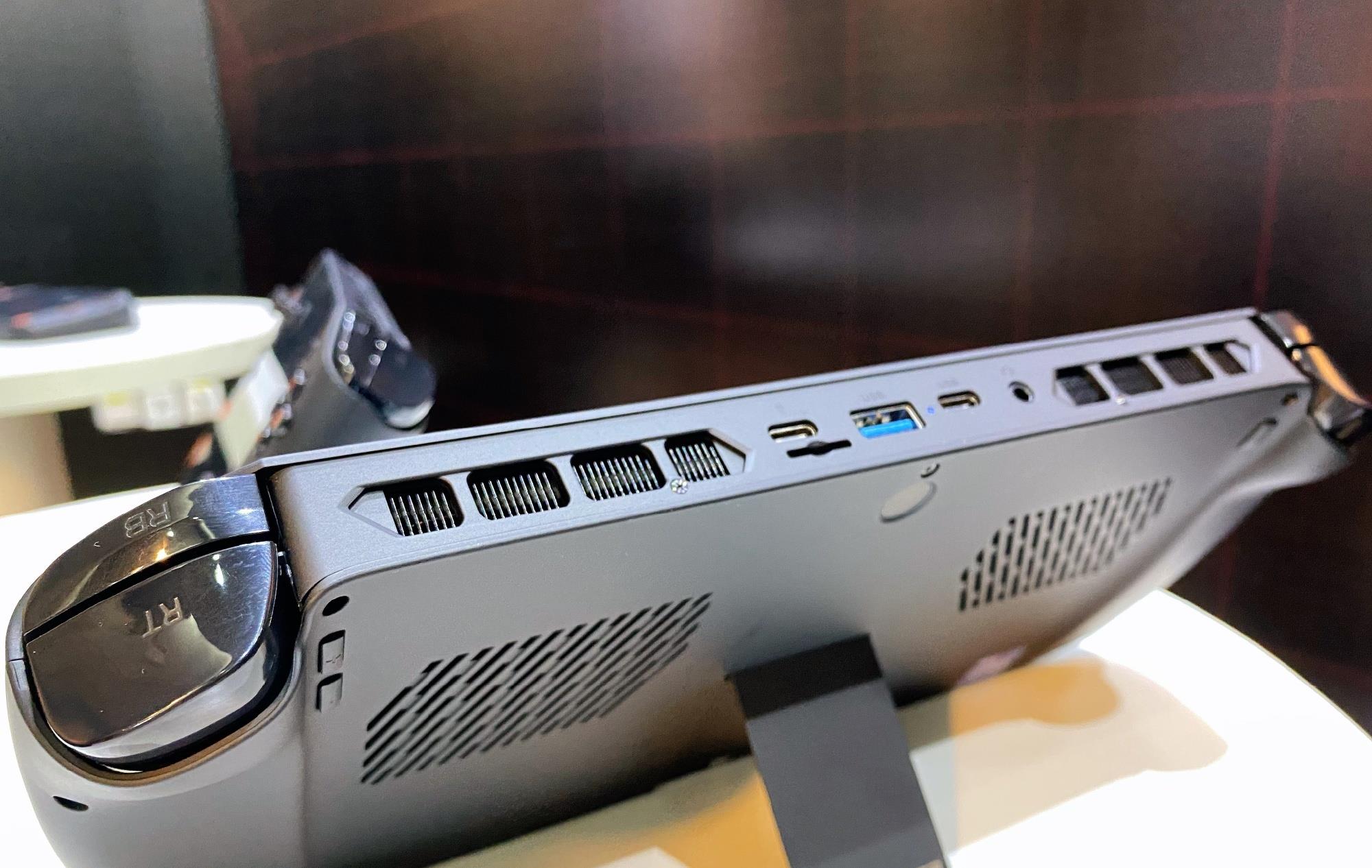 什么掌機(jī)可以玩電腦游戲_掌機(jī)玩電腦游戲可以用手柄嗎_掌機(jī)玩電腦游戲可以嗎