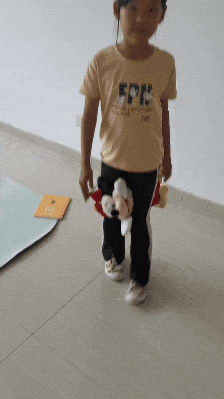 在室內(nèi)玩游戲_室內(nèi)可以玩什么游戲_室內(nèi)玩游戲可以用手機嗎