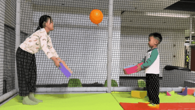 室內(nèi)玩游戲可以用手機嗎_室內(nèi)可以玩什么游戲_在室內(nèi)玩游戲